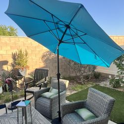 Outdoor Patio Umbrella With base