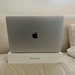 2020 MacBook Air 13inch  256GB