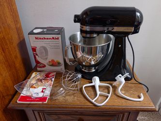 KitchenAid Artisan 5qt Stand Mixer
