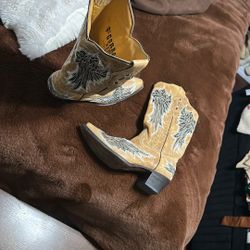 Women’s Corral Cowgirl Boots Size 9