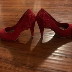Red Velvet High Heels 👠 