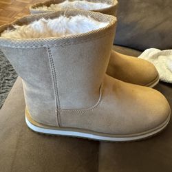 Girls  Faux Fur Shearling Boot Tan 