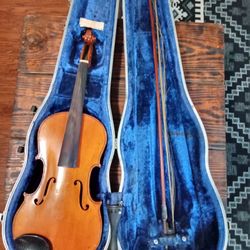Vintage Violin w/Secure Hard Case