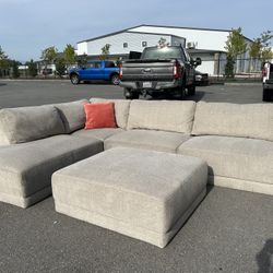 Sectional Couch 