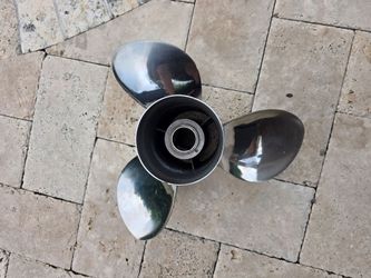 Mercury Vengeance Propeller