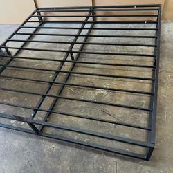 Metal KING SIZE Platform Bed Frame
