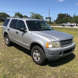 2004 Ford Explorer 