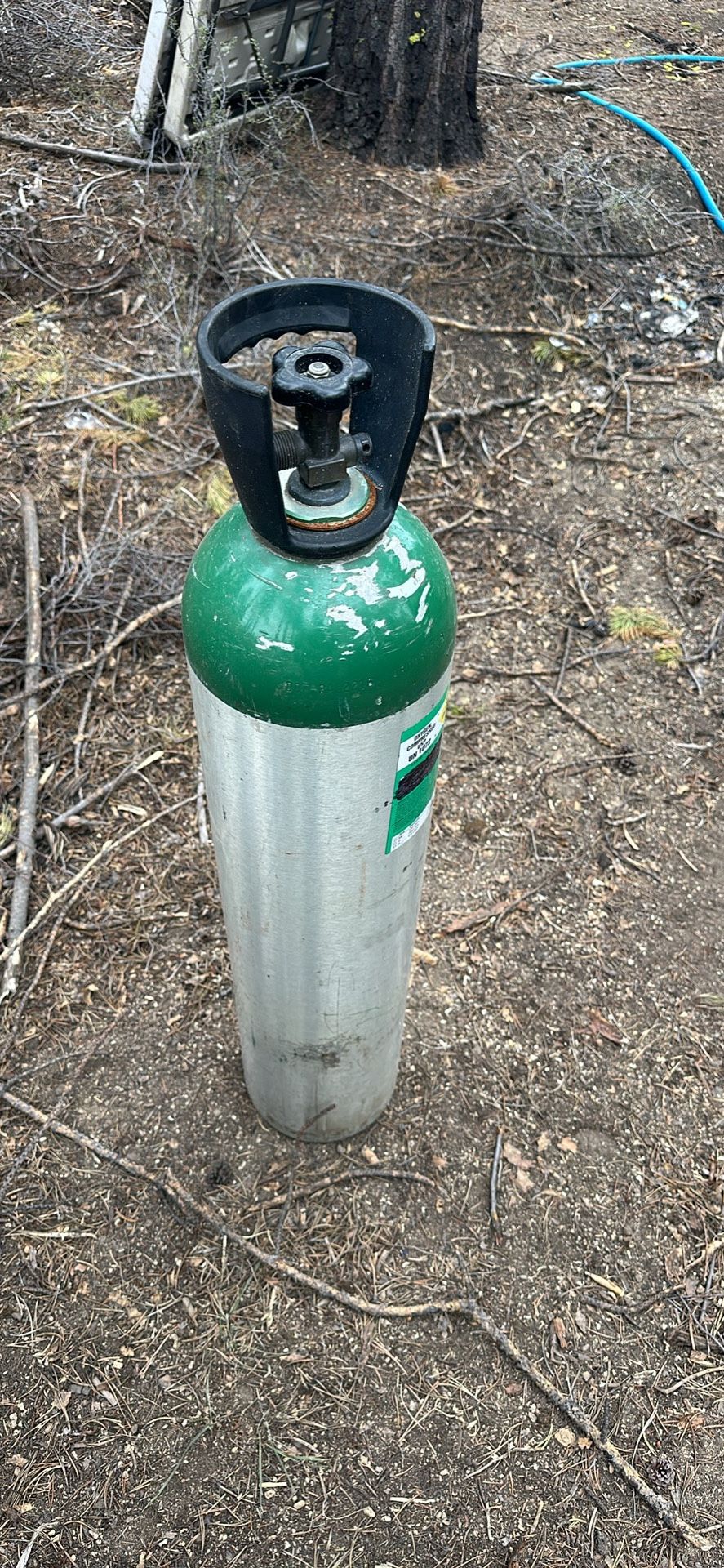 Oxygen Cylinder