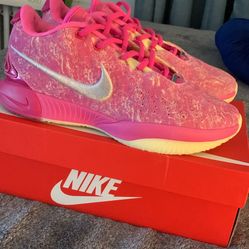 LeBron 21 “The World is Your Oyster” 