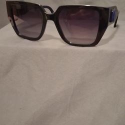 Karl Lagerfeld black sunglasses