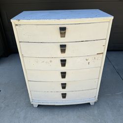 Beautiful Vintage Dixie Dresser