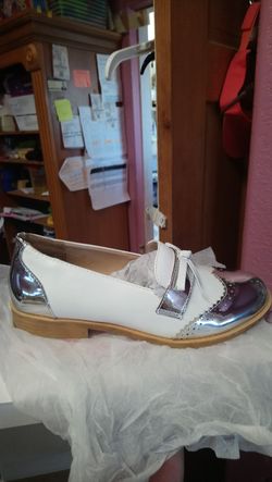 Shoe