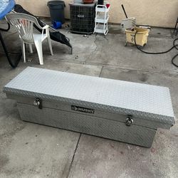 Husky Aluminum Truck Tool Box – Full Size Bed