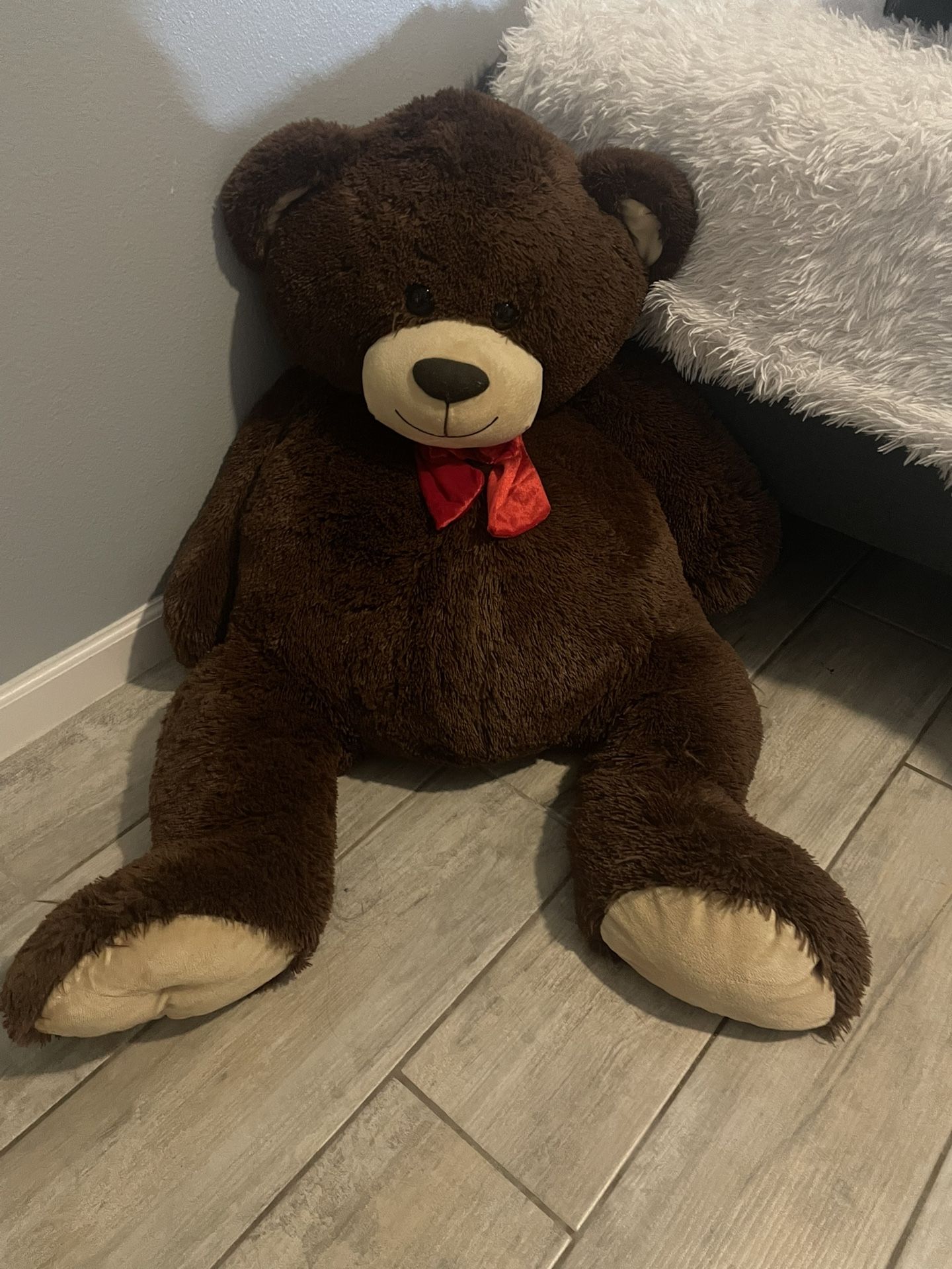 Big stuffed teddy bear (new)