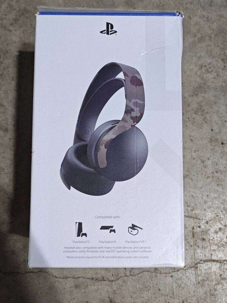 Sony Play Station Pulse 3D  Wireless Headphones  New