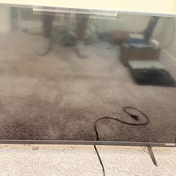 42in Vizio Tv w remote