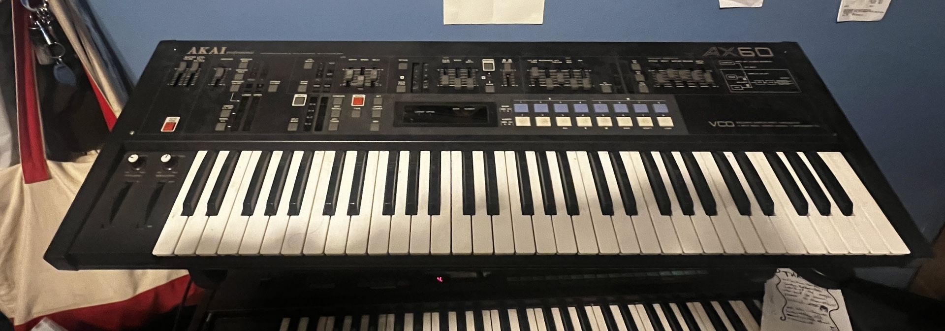 Akai AX-60
