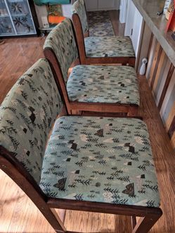 Bar stools (3)