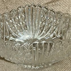 Beautiful Vintage Crystal Bowl - Medium Size