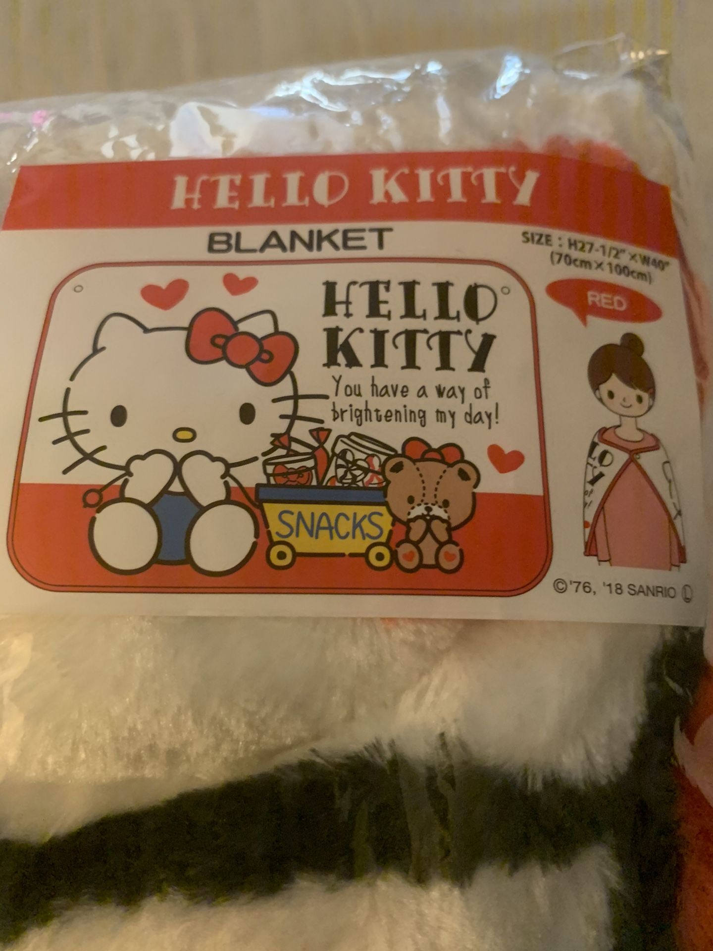 Hello kitty plush blanket shawl