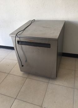 Stainless steel refrigerator