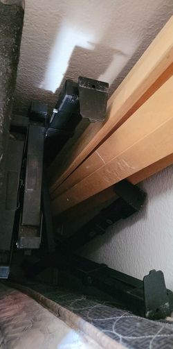 Cali King Bed