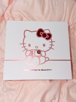 Insta 360 Ultra Go Limited Hello Kitty Edition