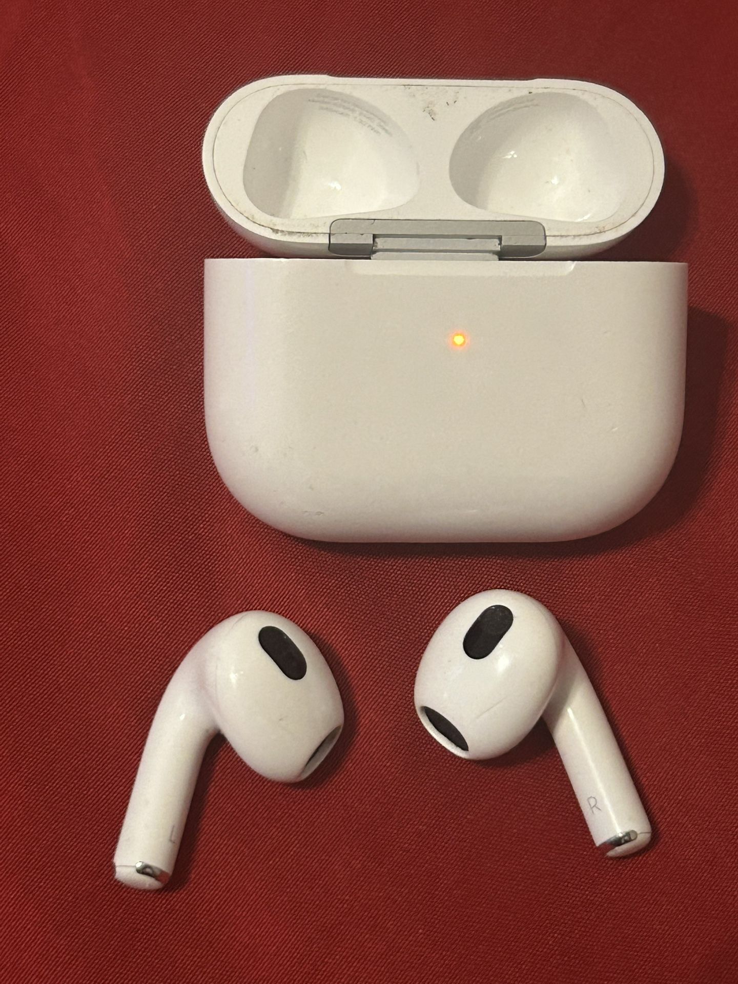 AirPods Gen 4