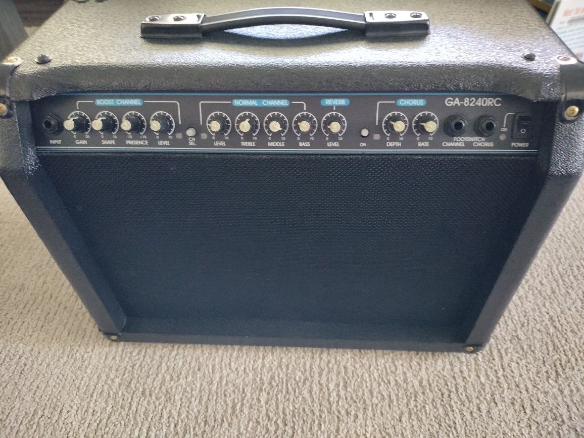 Leem GA-8240RC Black GuitarAmplifier ( 2 x 8in speaker) with Overdrive/Chorus/Reverb
Made in Korea
