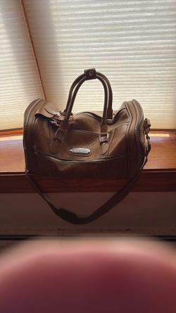 American Tourister travel gym bag