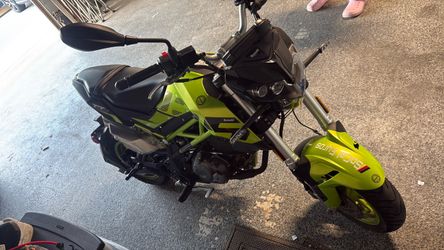 Benelli TT Mini Motorcycle
