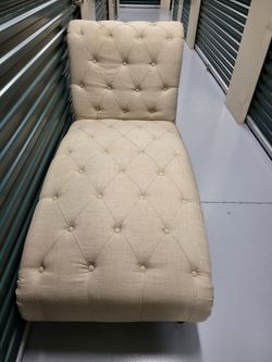 Reading Chaise /Lounge Chair