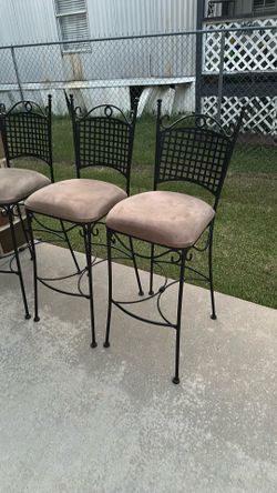 Metal bar chairs 🪑