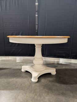 Two-Tone Pedestal Round Dining Table in Wood