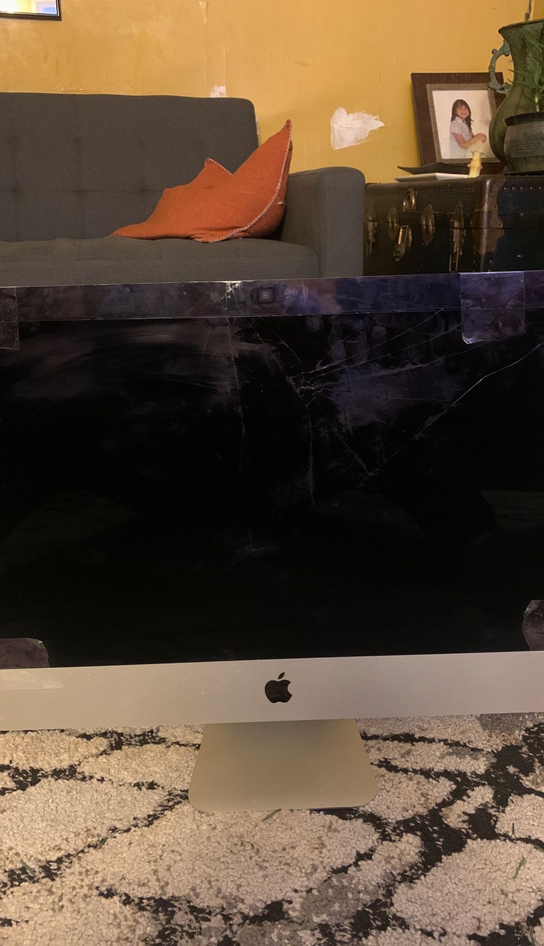 Late 2013 Apple iMac 21.5”