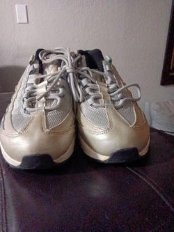 Size 9 shoe sale