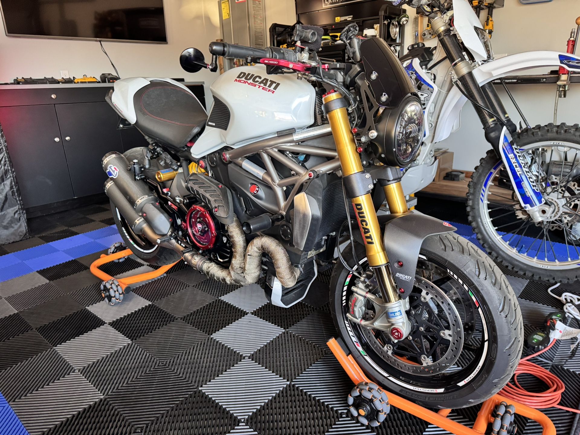 Dynamoto Bike Stand Fits Ducati Monster 1200S