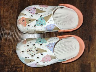 Crocs Girls Size 2