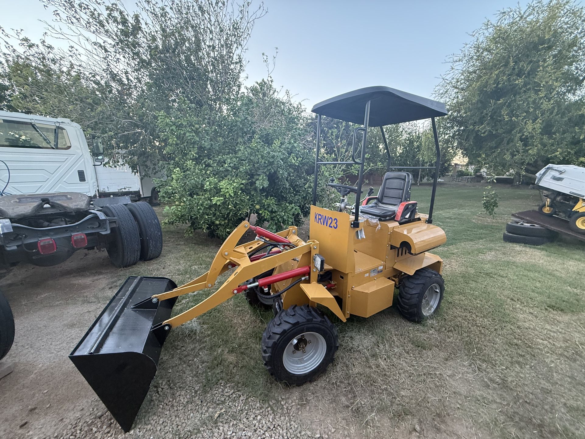 2025 AGT KRW23 Wheel Loader