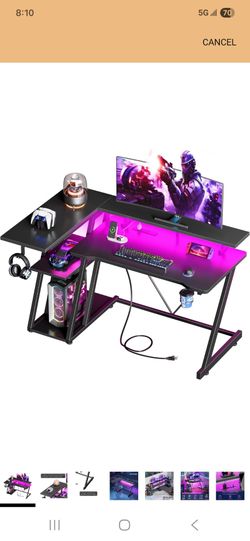 Gaming desk