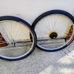 26" hybrid/ mountain bike wheelset/ complete