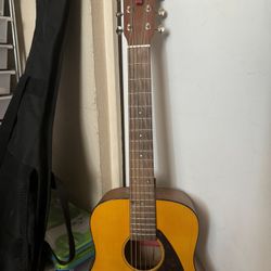 Yamaha Acoustic Guitar