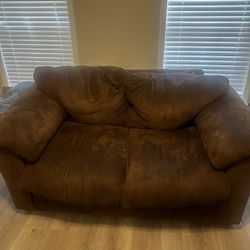 2 Used Sofas (Cleaned)