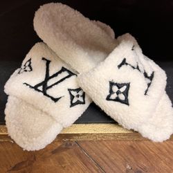  Slippers 