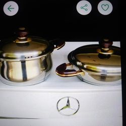 2 STAINLESS POTS AND LITS