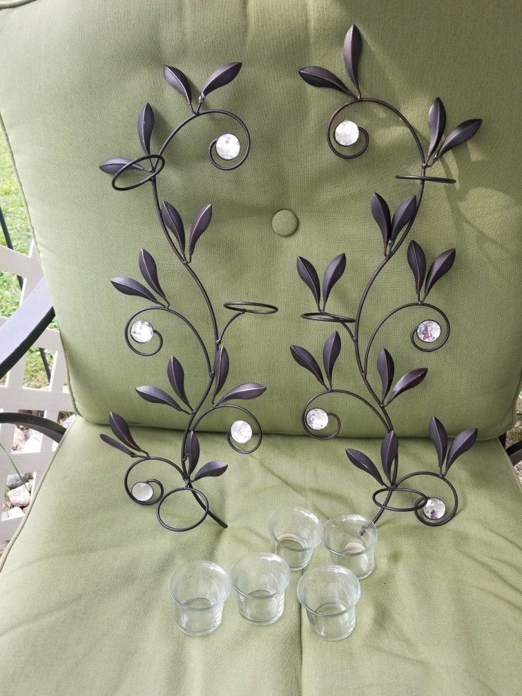2 Candle holders 