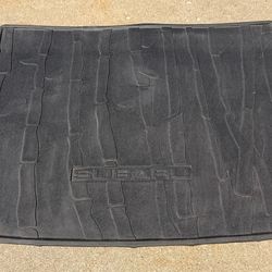 Subaru Rear Cargo Tray