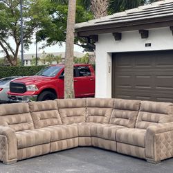 Couch/Sofa Sectional - Light Brown - Recliners - Microfiber - Delivery Available 🚛