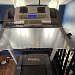 Reebok 8000 ES Treadmill 