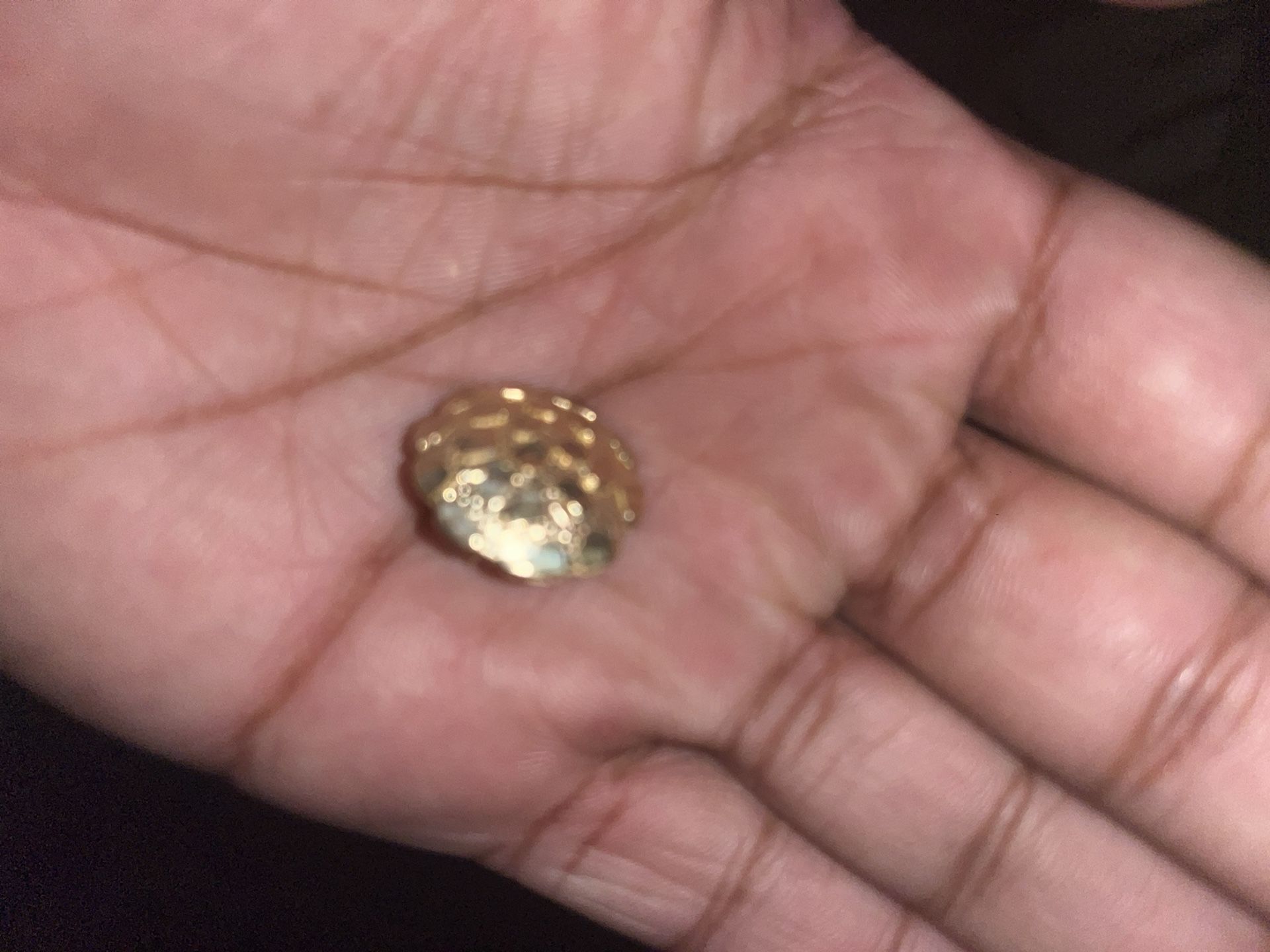 Single large Nuggets Earring
